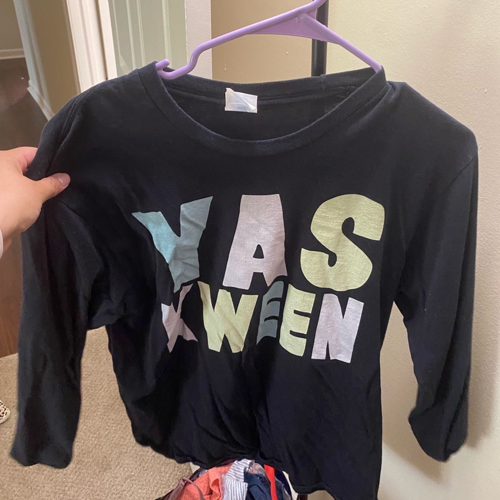 YAS KWEEN